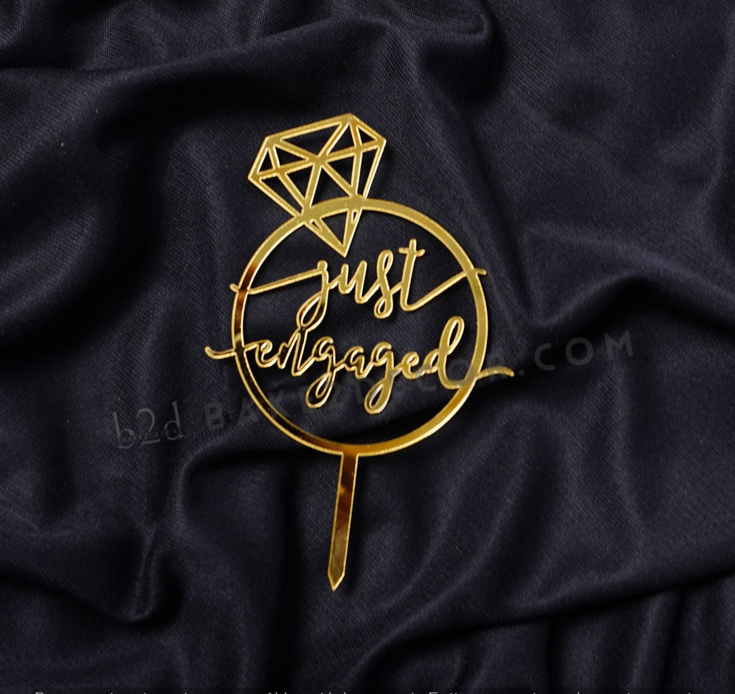 Just Engaged Topper - ACT39